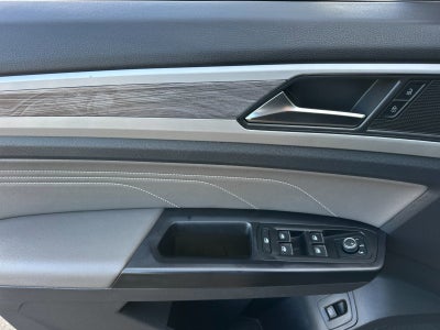 2021 Volkswagen Atlas Cross Sport 2.0T SE w/Technology