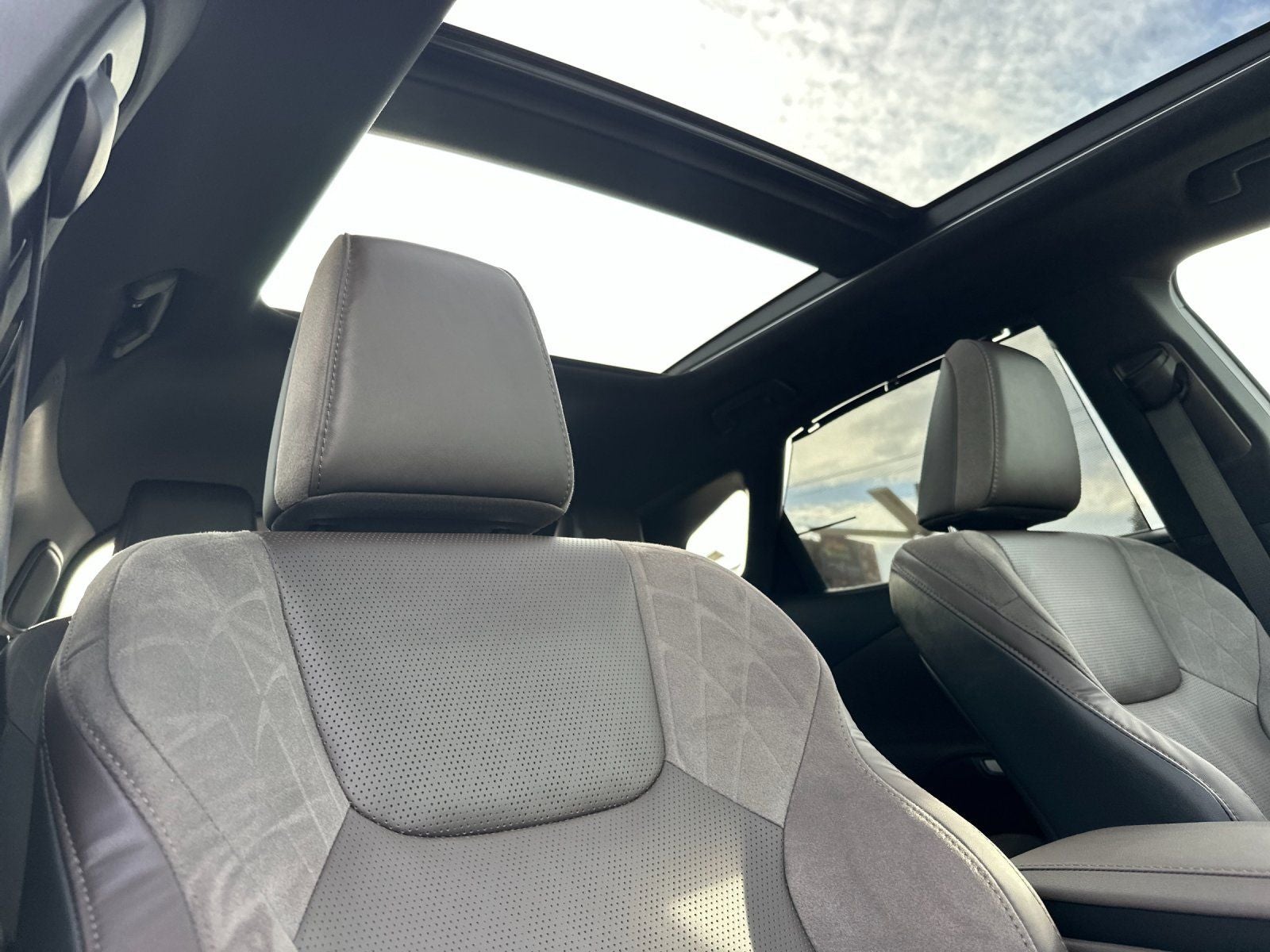 2023 Lexus RX 350h Luxury