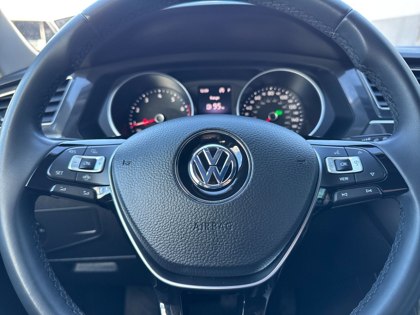 2020 Volkswagen Tiguan 2.0T SE 4Motion