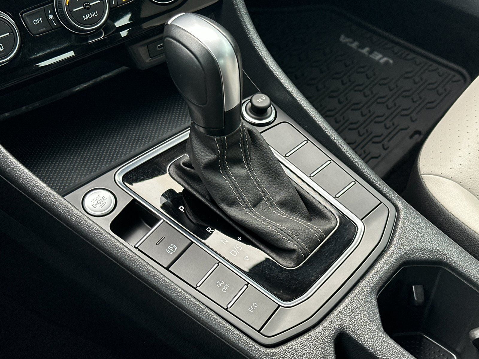 2021 Volkswagen Jetta R-Line