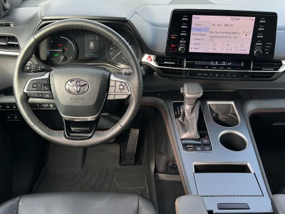 2021 Toyota Sienna XSE 7 Passenger