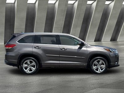 2017 Toyota Highlander Limited