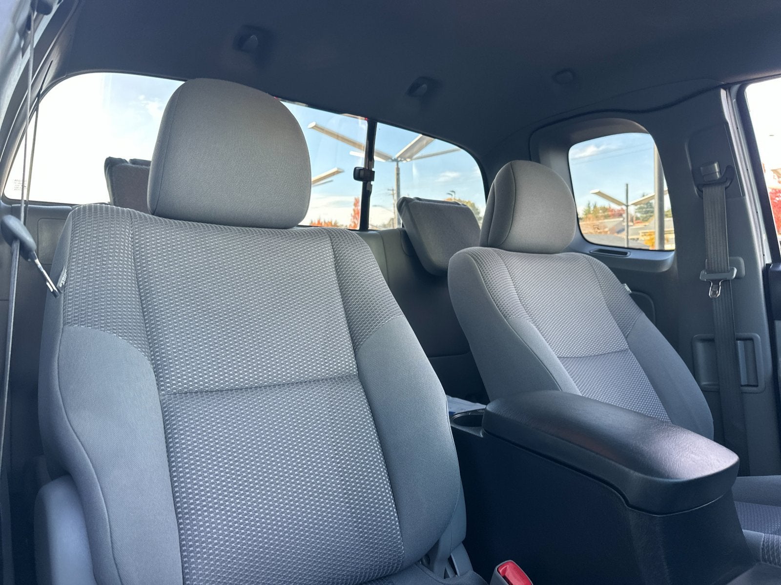 2015 Toyota Tacoma 2WD Access Cab I4 AT (Natl)