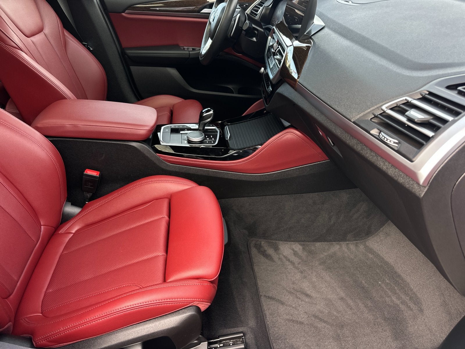 2022 BMW X4 xDrive30i