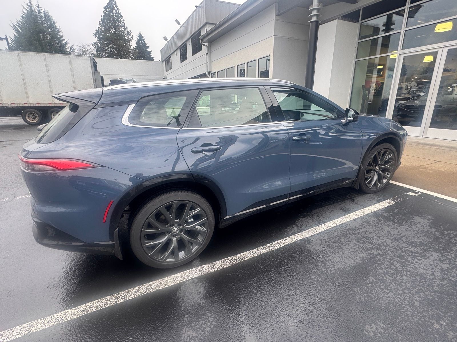 2025 Toyota Crown Signia Limited