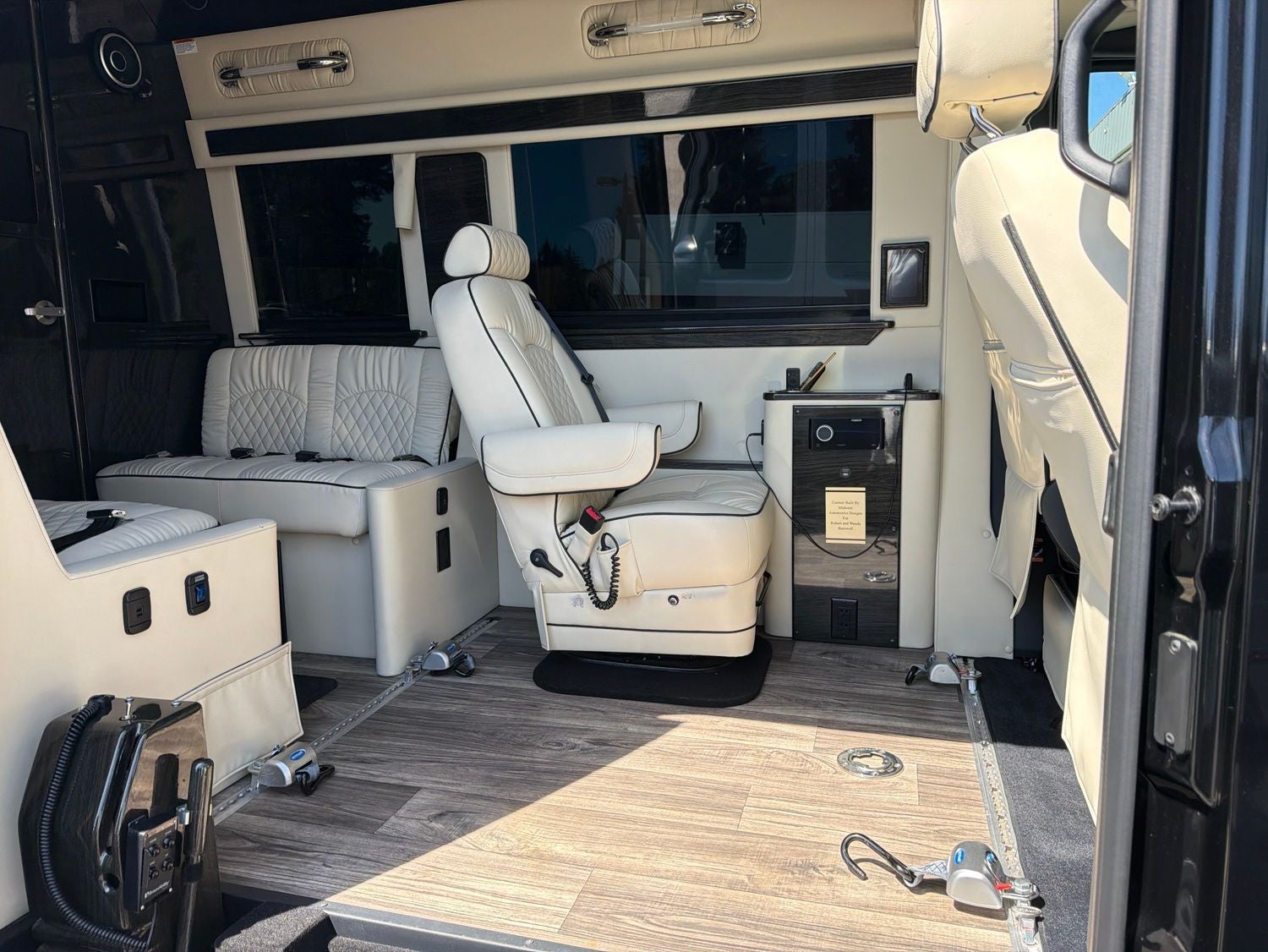 2023 Mercedes-Benz Sprinter 2500 Crew 144 WB 4MATIC®