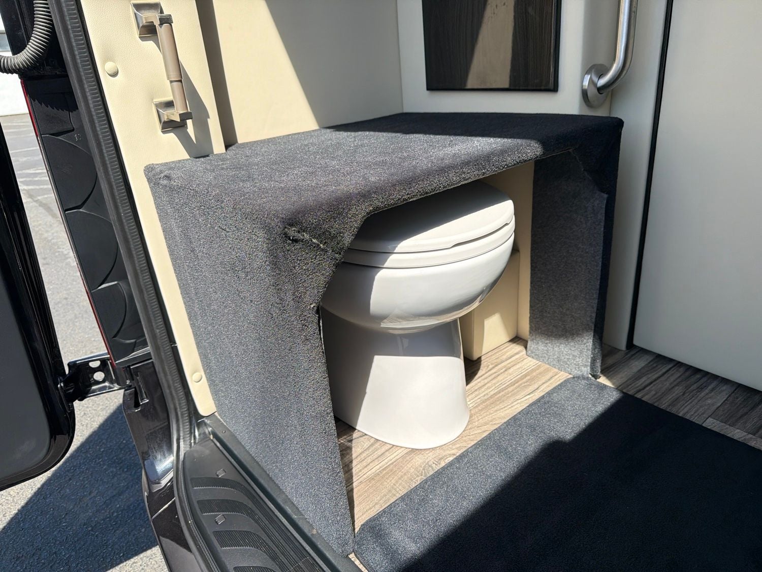 2023 Mercedes-Benz Sprinter 2500 Crew 144 WB 4MATIC®