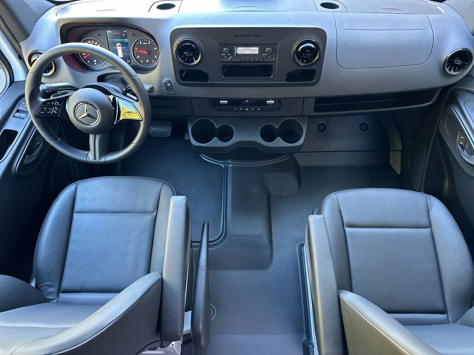 2025 Mercedes-Benz Sprinter 2500 Cargo 144 WB