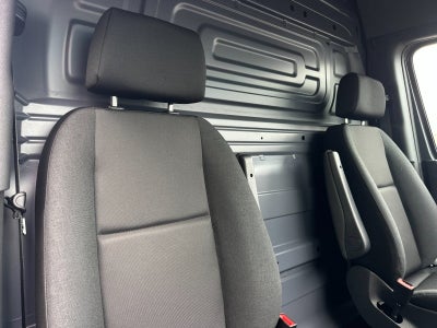 2025 Mercedes-Benz Sprinter 2500 Cargo 144 WB