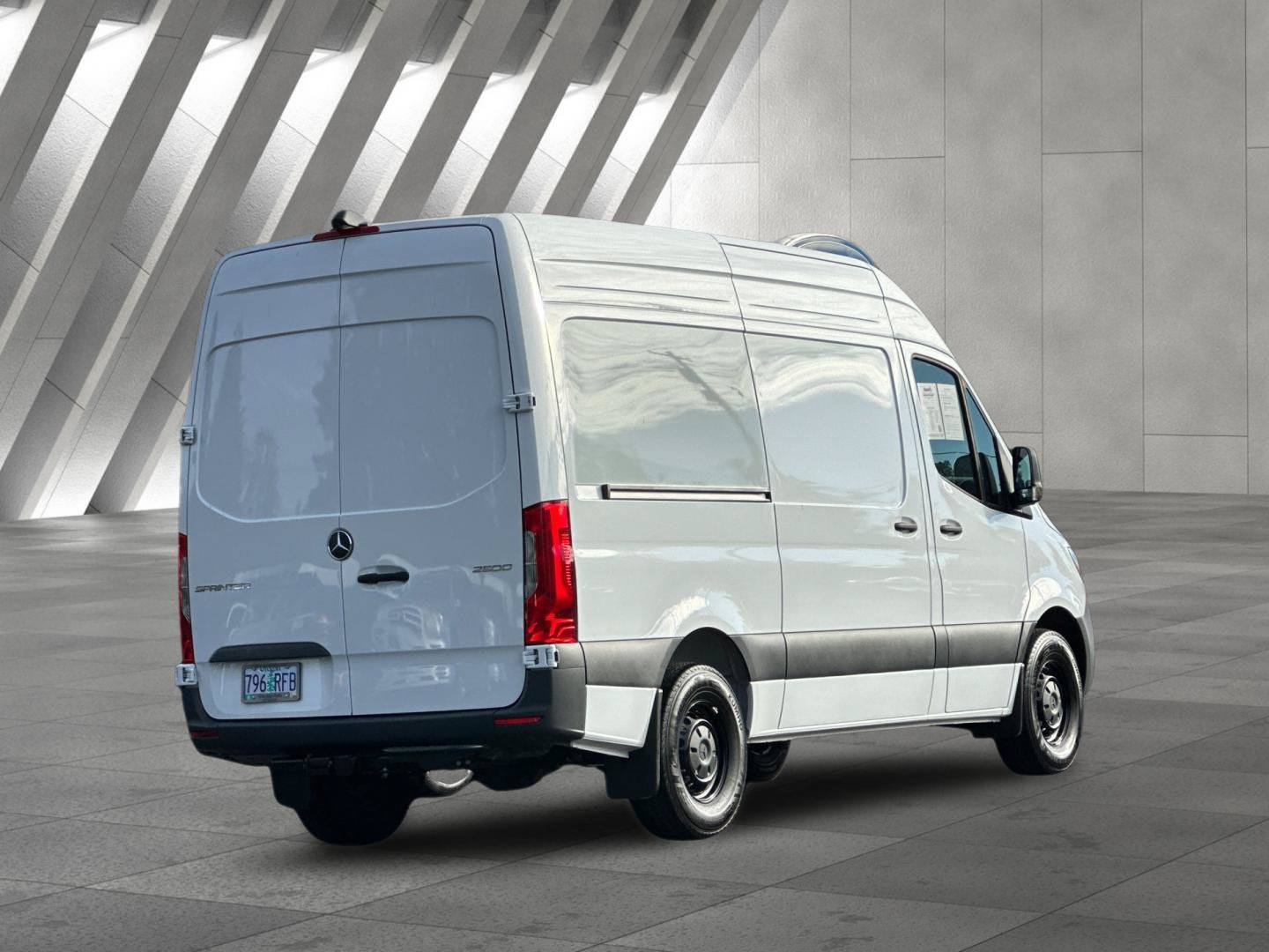 2025 Mercedes-Benz Sprinter 2500 Cargo 144 WB