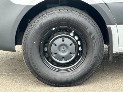 2025 Mercedes-Benz Sprinter 2500 Cargo 144 WB