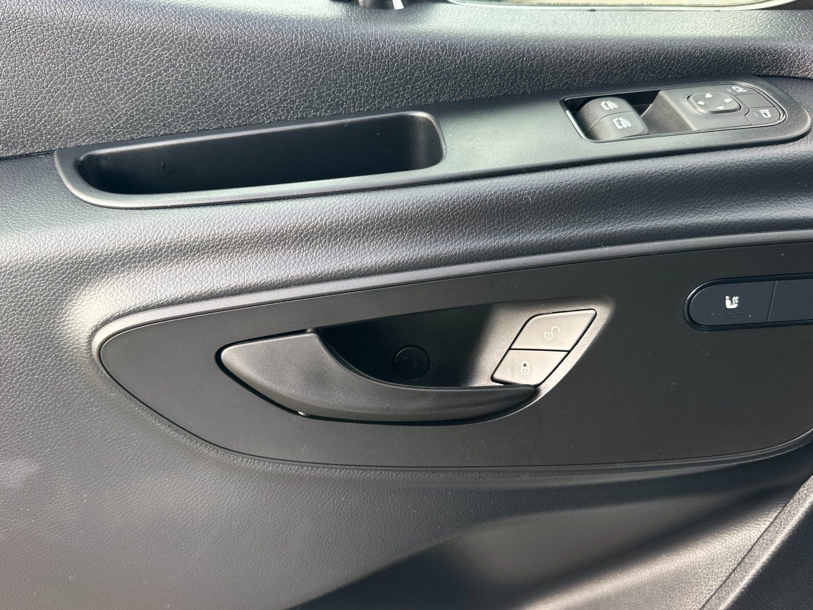 2025 Mercedes-Benz Sprinter 2500 Cargo 144 WB