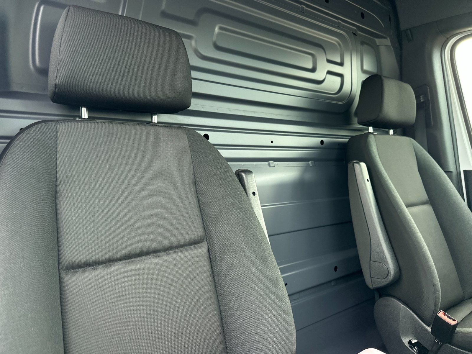 2025 Mercedes-Benz Sprinter 2500 Cargo 144 WB