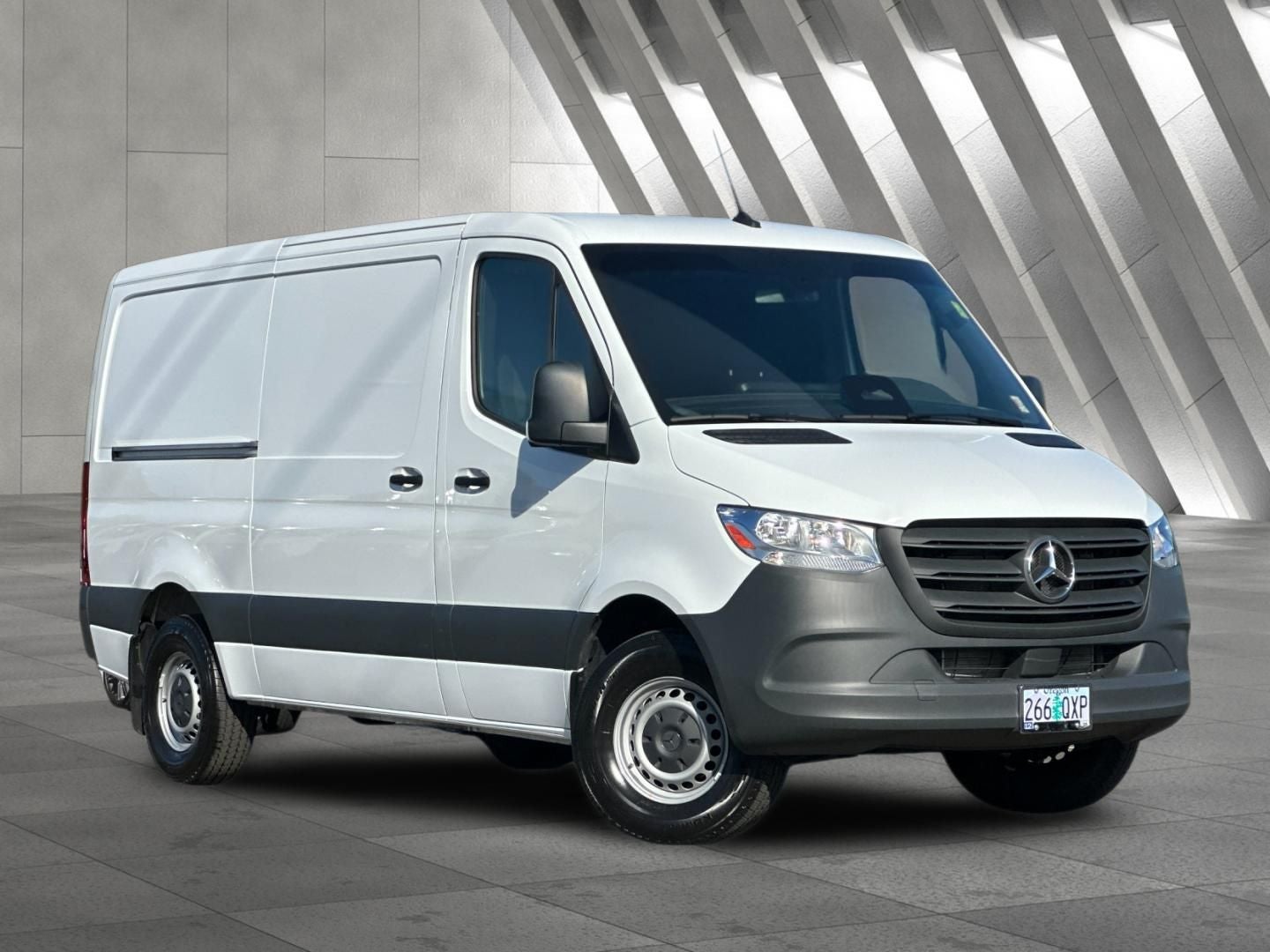 2025 Mercedes-Benz Sprinter 2500 Cargo 144 WB