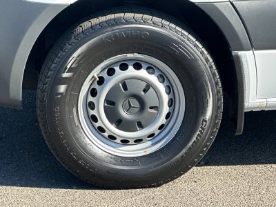 2025 Mercedes-Benz Sprinter 2500 Cargo 144 WB