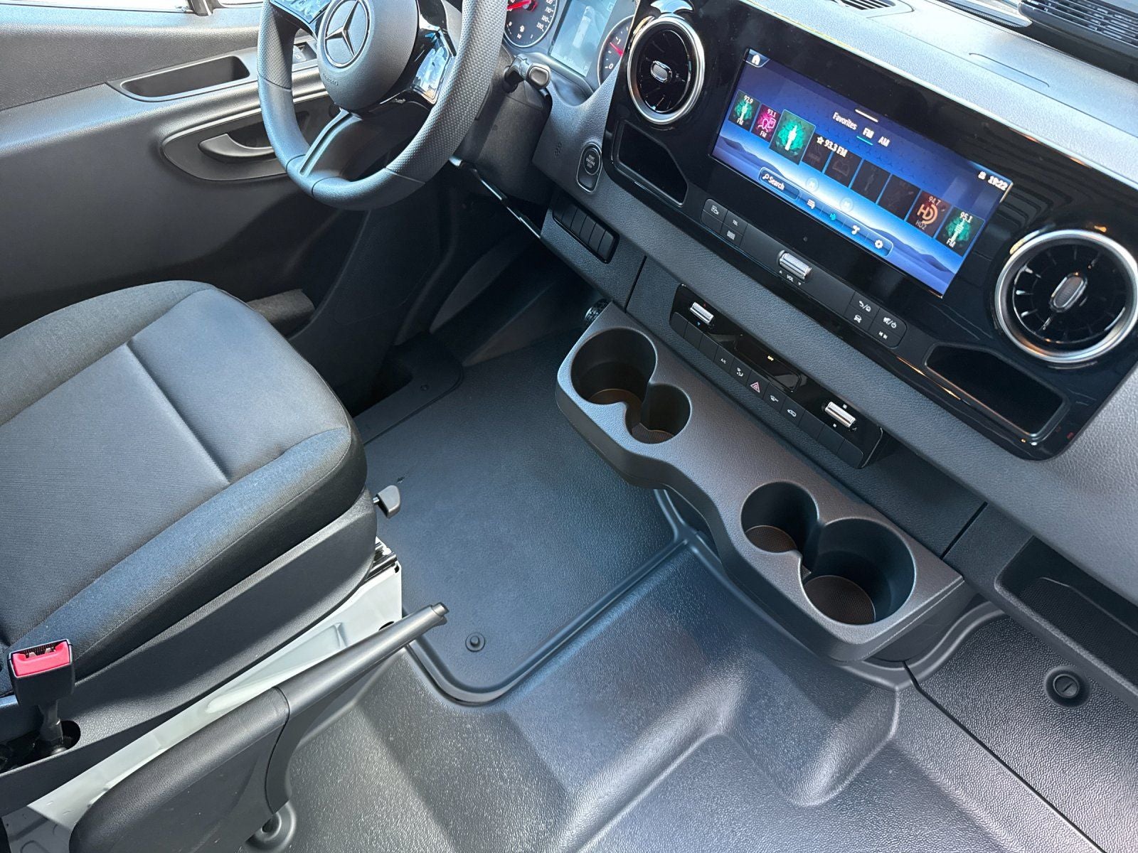 2025 Mercedes-Benz Sprinter 2500 Cargo 144 WB