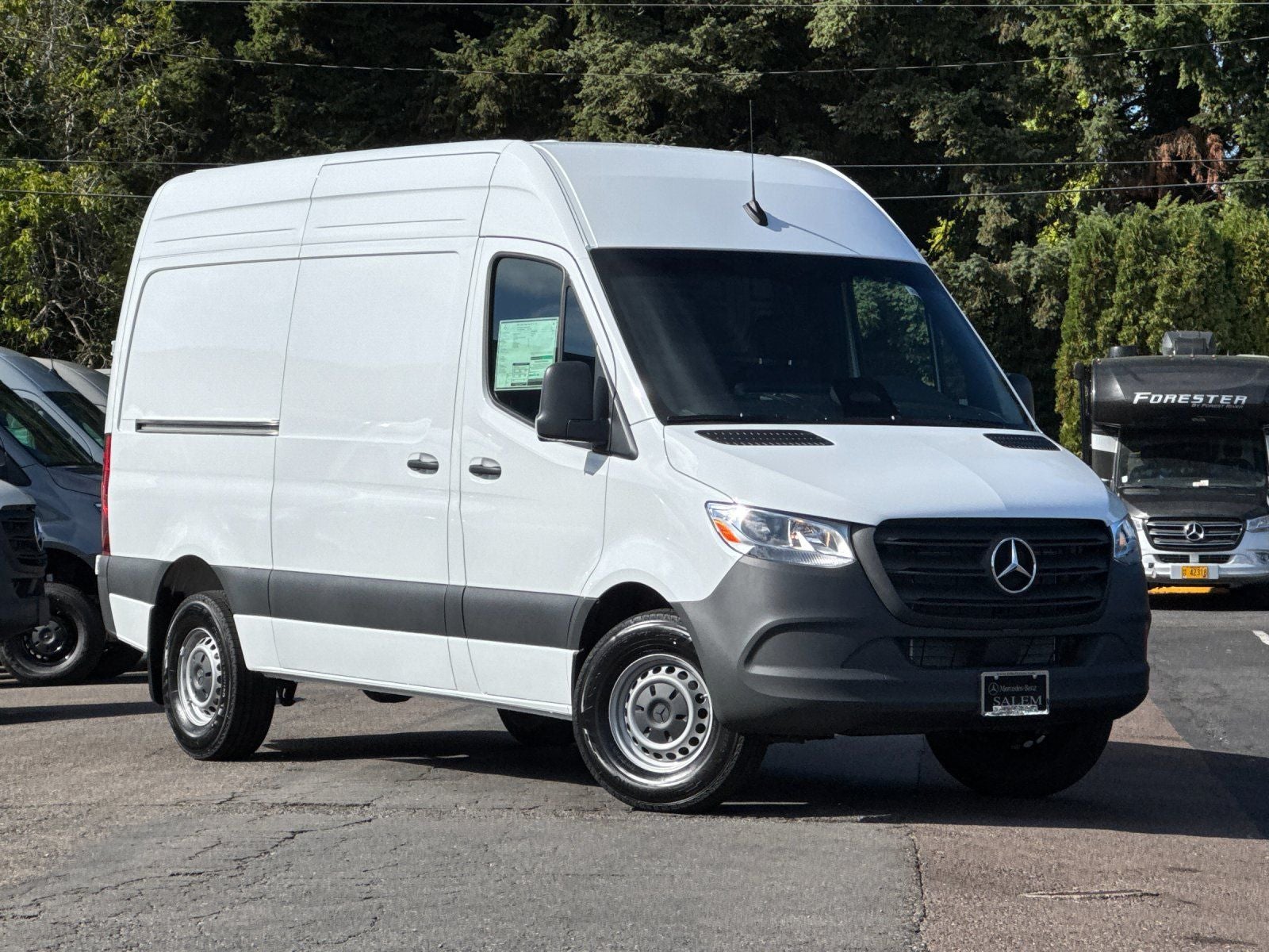 2025 Mercedes-Benz Sprinter 2500 Cargo 144 WB