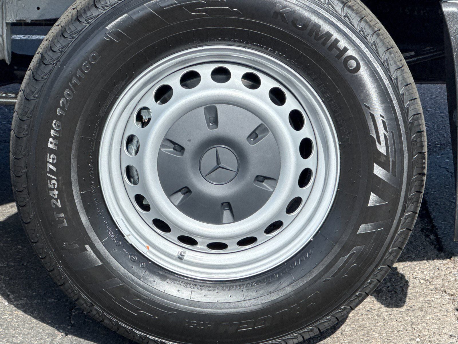 2025 Mercedes-Benz Sprinter 2500 Cargo 144 WB