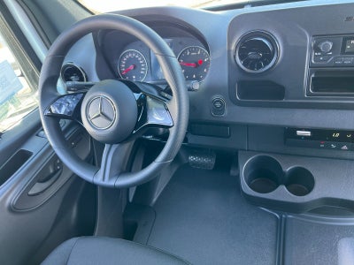 2025 Mercedes-Benz Sprinter 2500 Cargo 144 WB