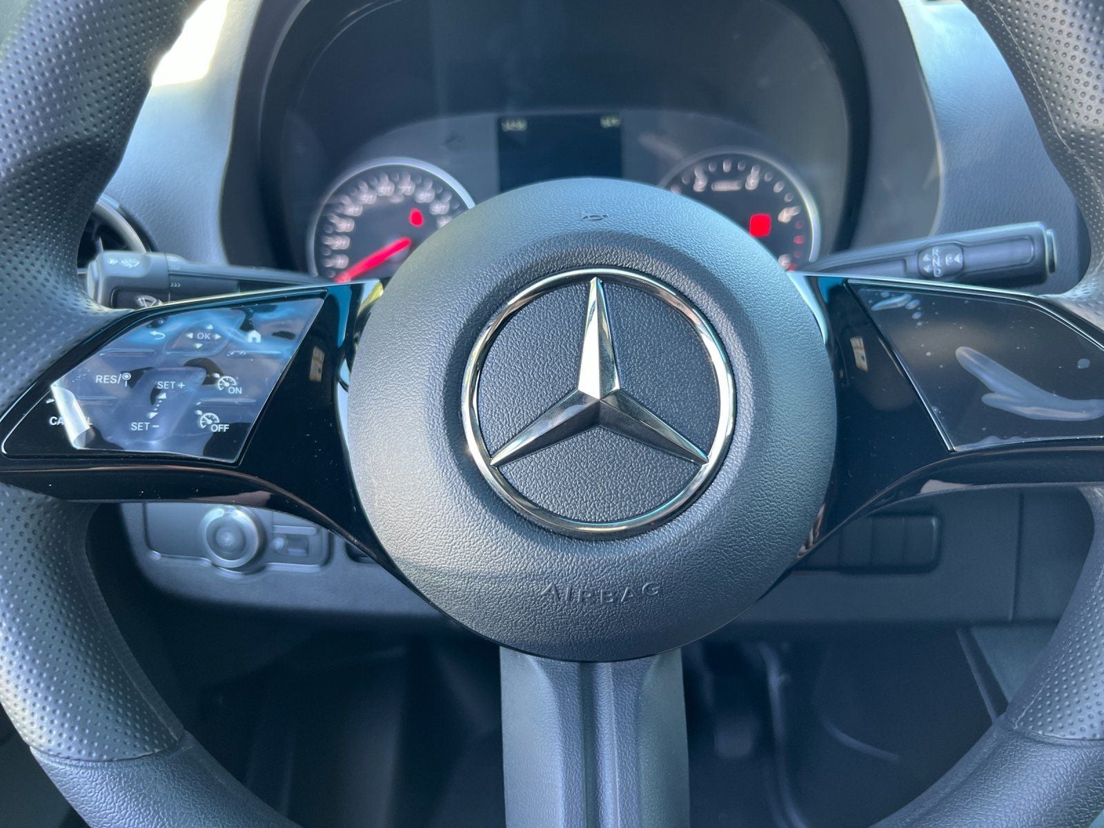 2025 Mercedes-Benz Sprinter 2500 Cargo 144 WB