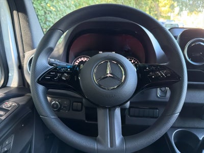 2026 Mercedes-Benz Sprinter 2500 Cargo 144 WB