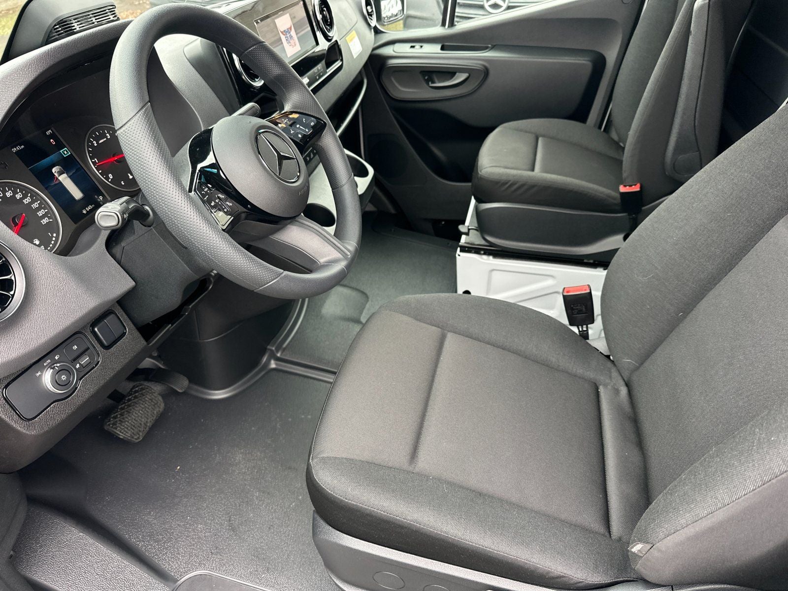 2026 Mercedes-Benz Sprinter 2500 Cargo 144 WB