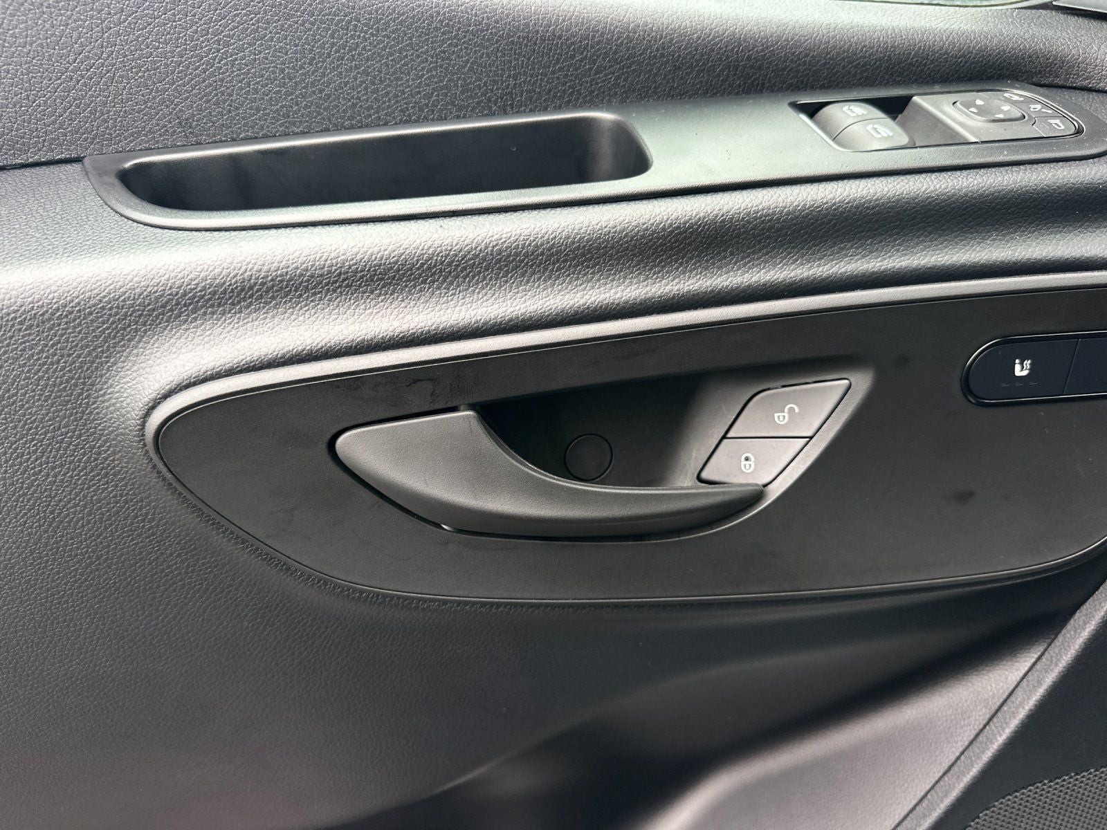 2025 Mercedes-Benz Sprinter 2500 Cargo 170 WB High Roof