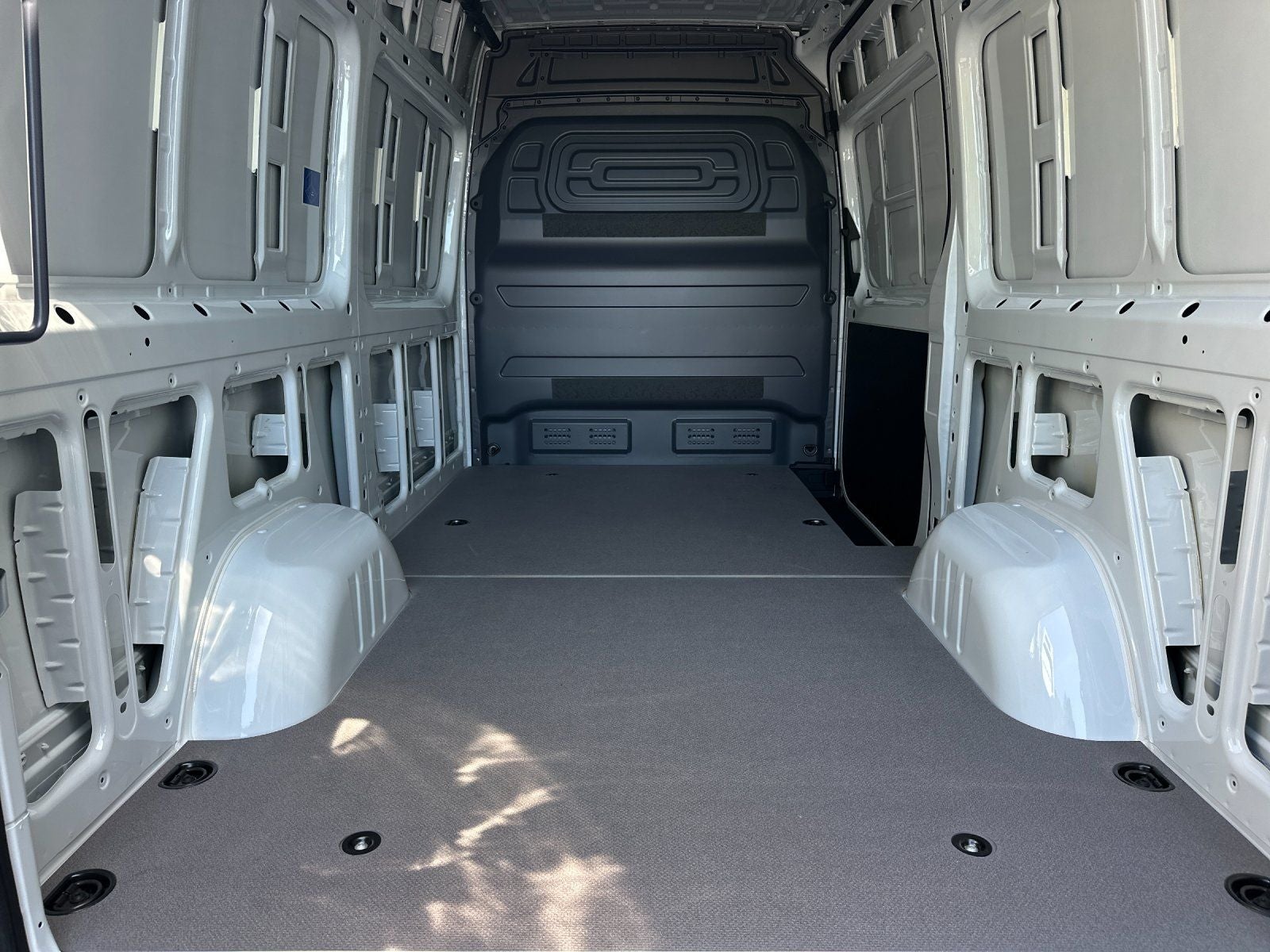 2025 Mercedes-Benz Sprinter 2500 Cargo 144 WB