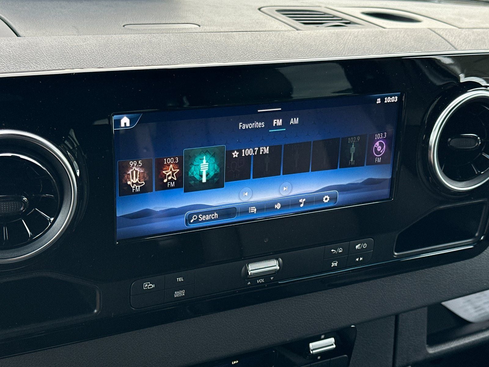 2025 Mercedes-Benz Sprinter 2500 Passenger 144 WB