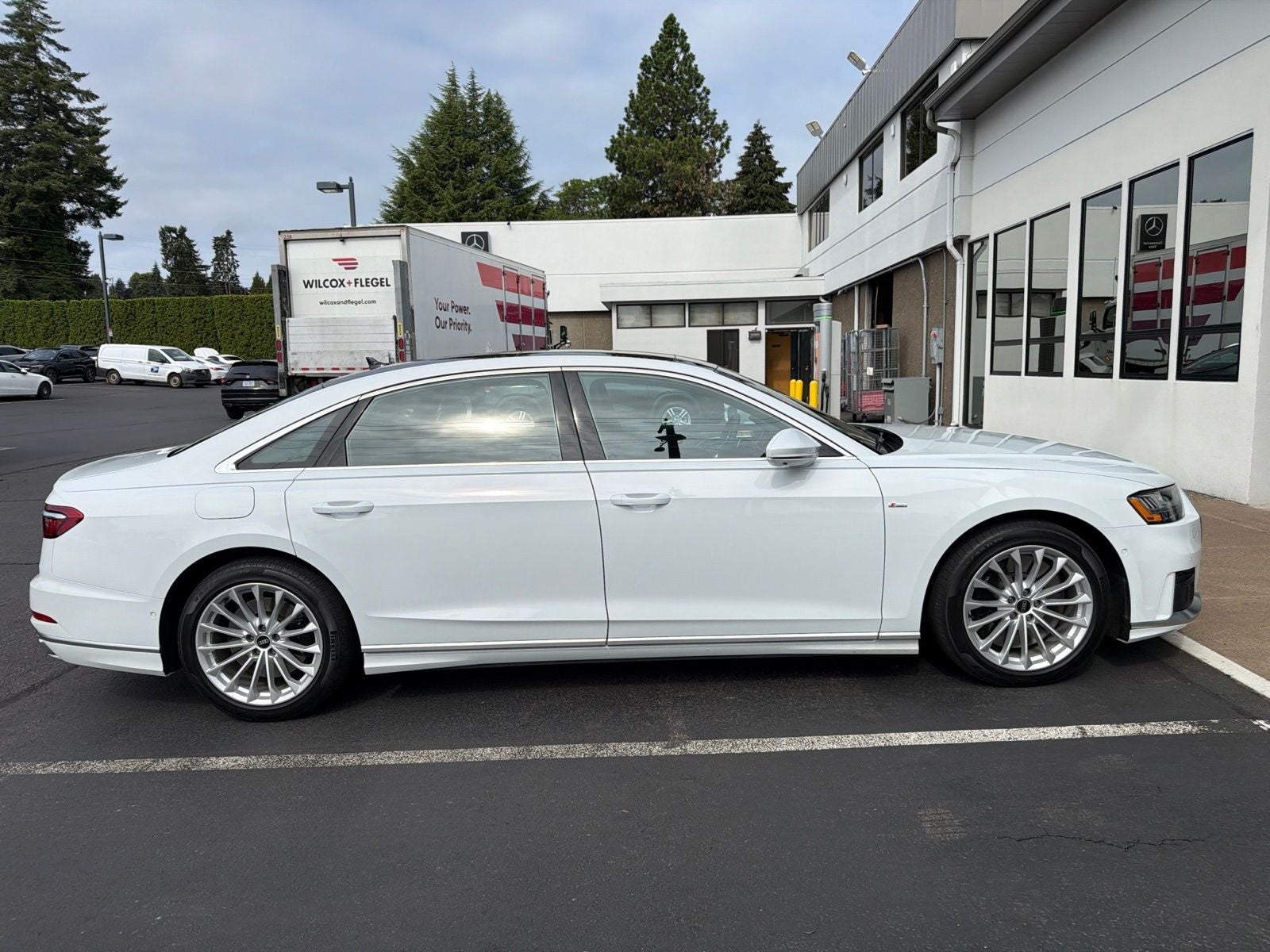 2021 Audi A8 L 60 quattro