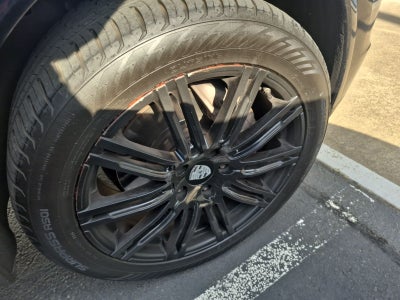 2017 Porsche Cayenne Platinum Edition
