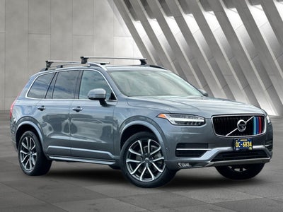 2017 Volvo XC90 T6 Momentum