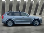 2017 Volvo XC90 T6 Momentum
