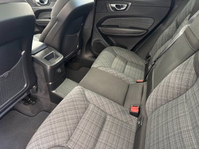 2022 Volvo XC60 Recharge Plug-In Hybrid T8 Inscription Expression