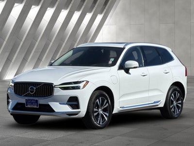 2022 Volvo XC60 Recharge Plug-In Hybrid T8 Inscription Expression