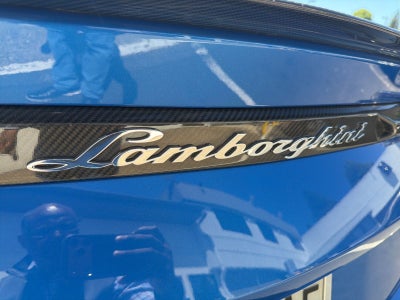2020 Lamborghini Urus AWD