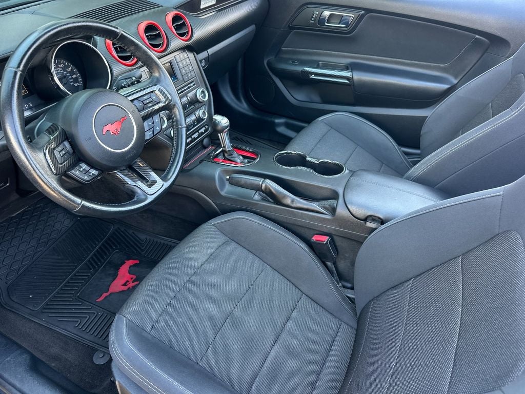2016 Ford Mustang V6