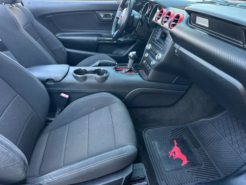 2016 Ford Mustang V6