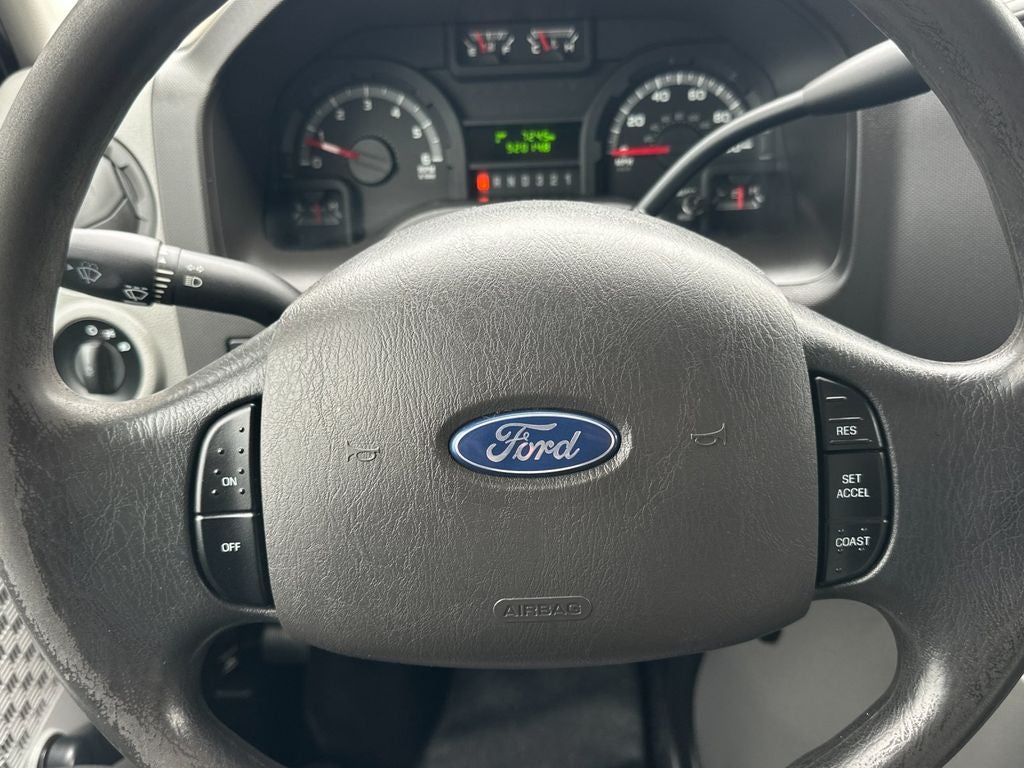 2015 Ford E-450SD Base