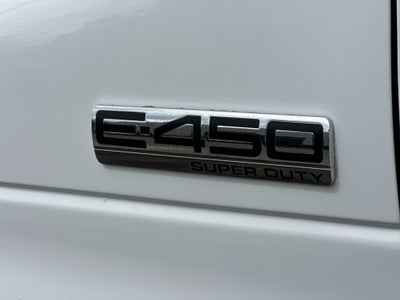 2015 Ford E-450SD Base