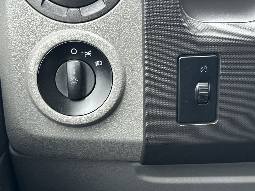 2015 Ford E-450SD Base