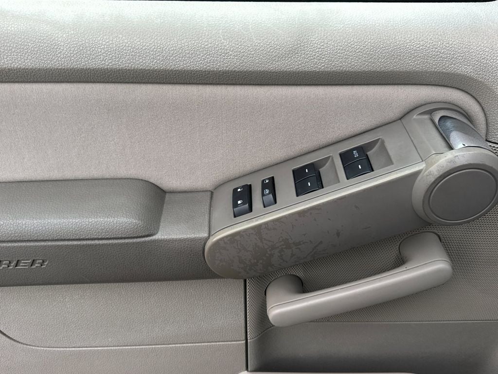 2006 Ford Explorer XLS