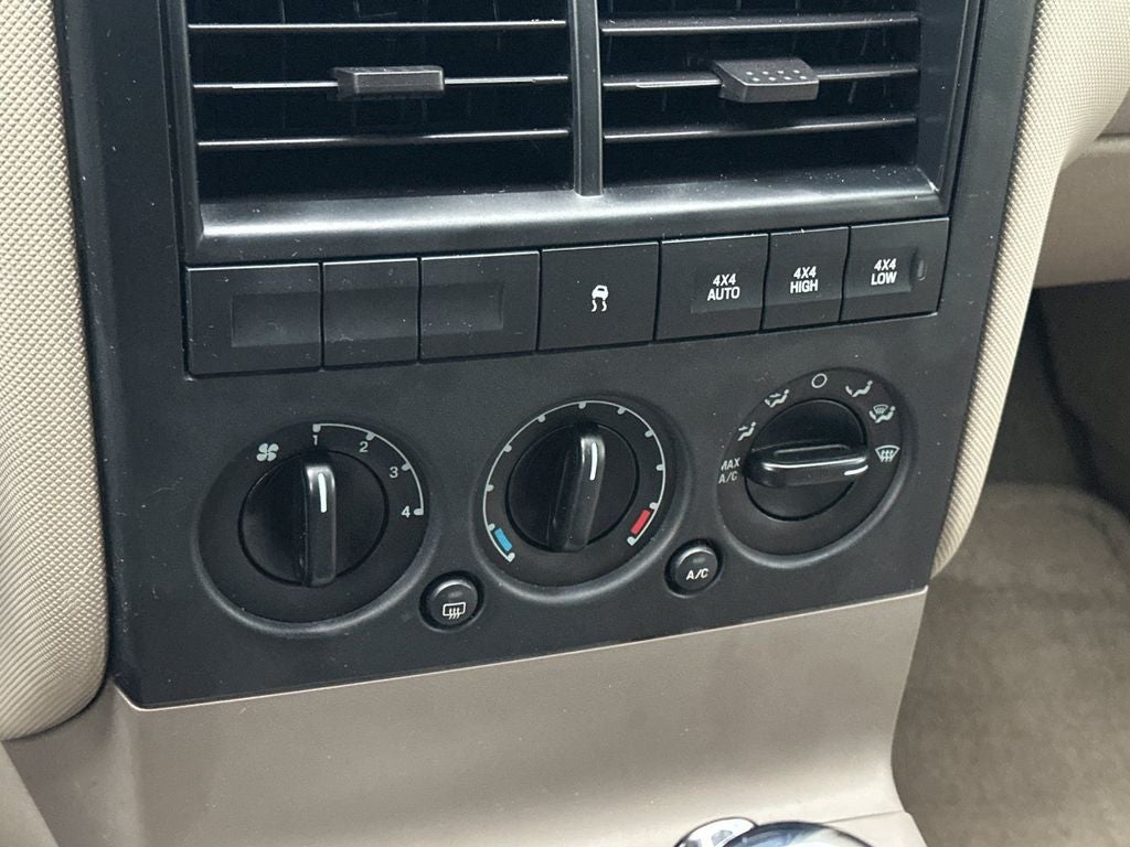 2006 Ford Explorer XLS