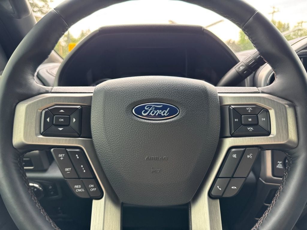 2022 Ford F-350SD Platinum