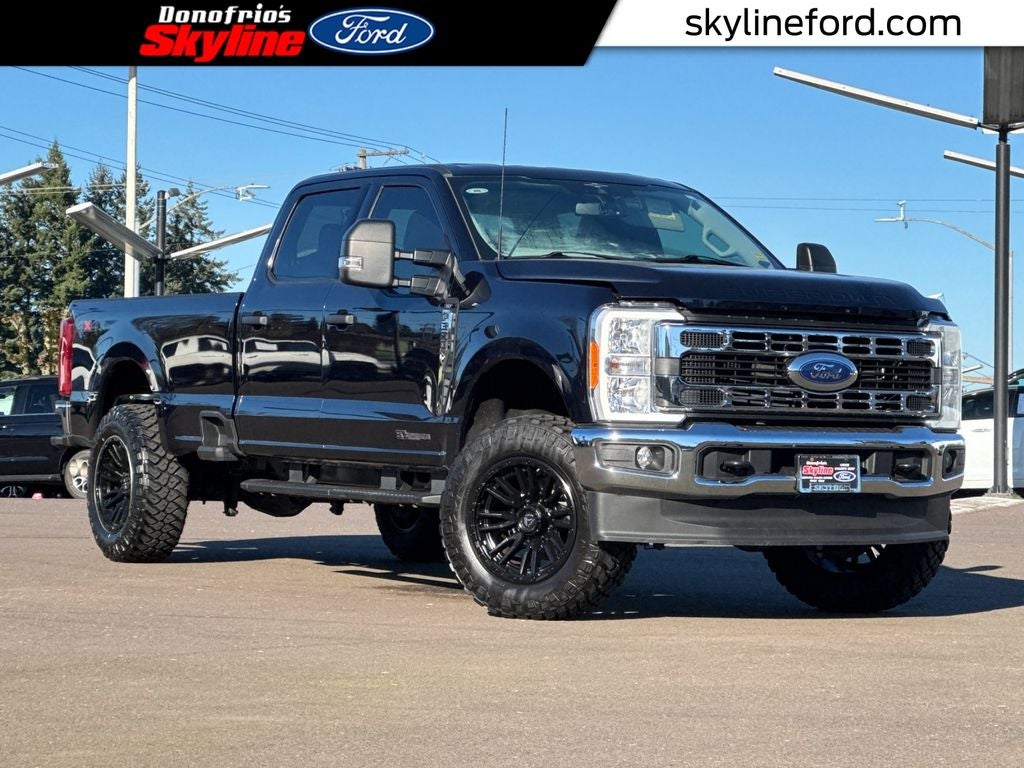 2023 Ford F-350SD XLT