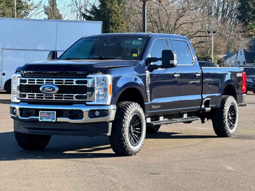 2023 Ford F-350SD XLT