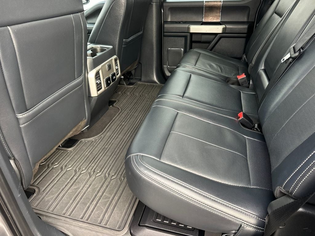 2022 Ford F-350SD Lariat