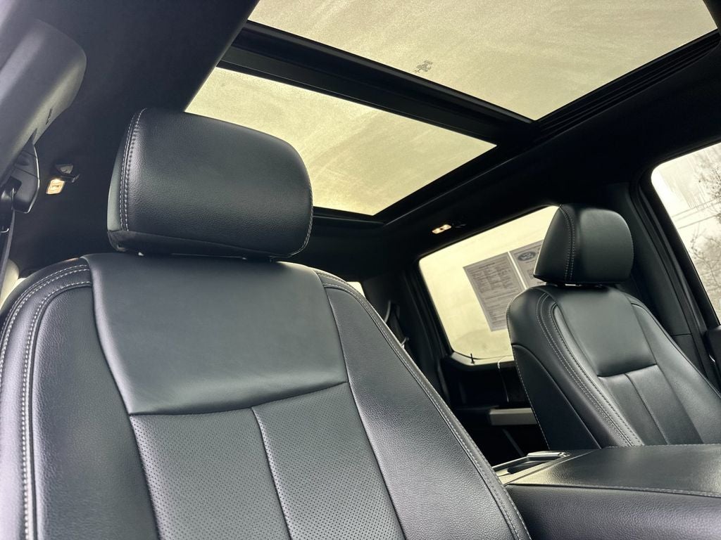 2022 Ford F-350SD Lariat