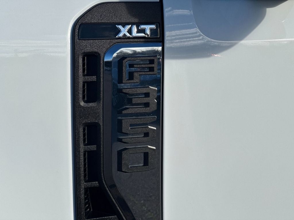 2024 Ford F-350SD XLT DRW