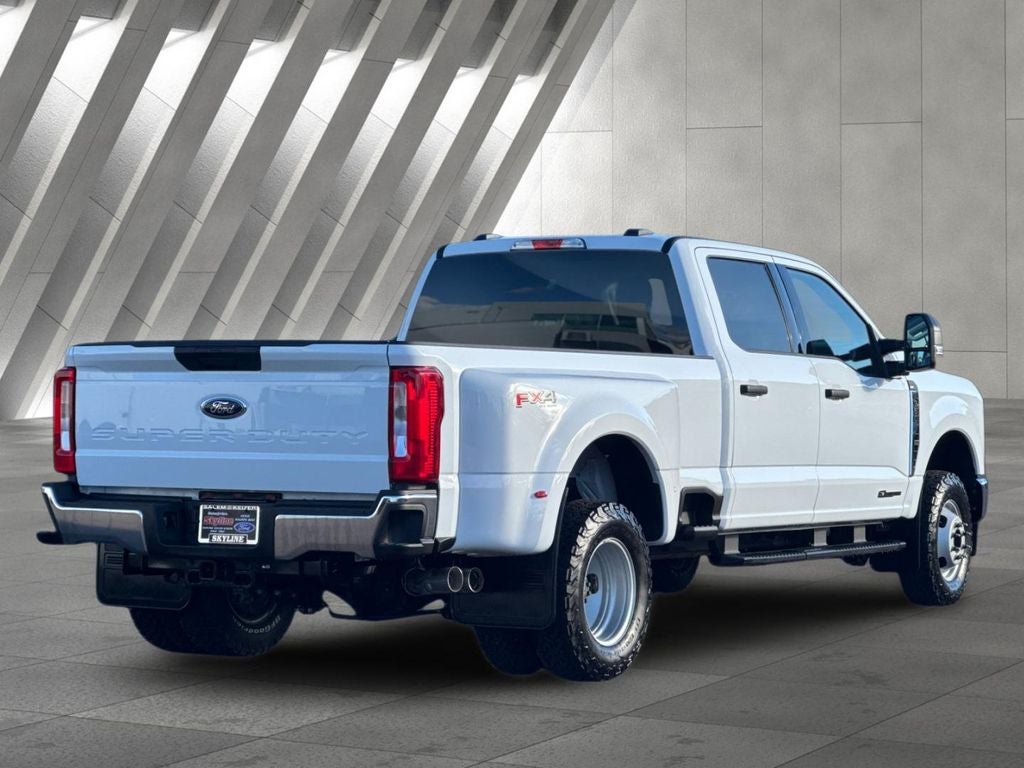 2024 Ford F-350SD XLT DRW